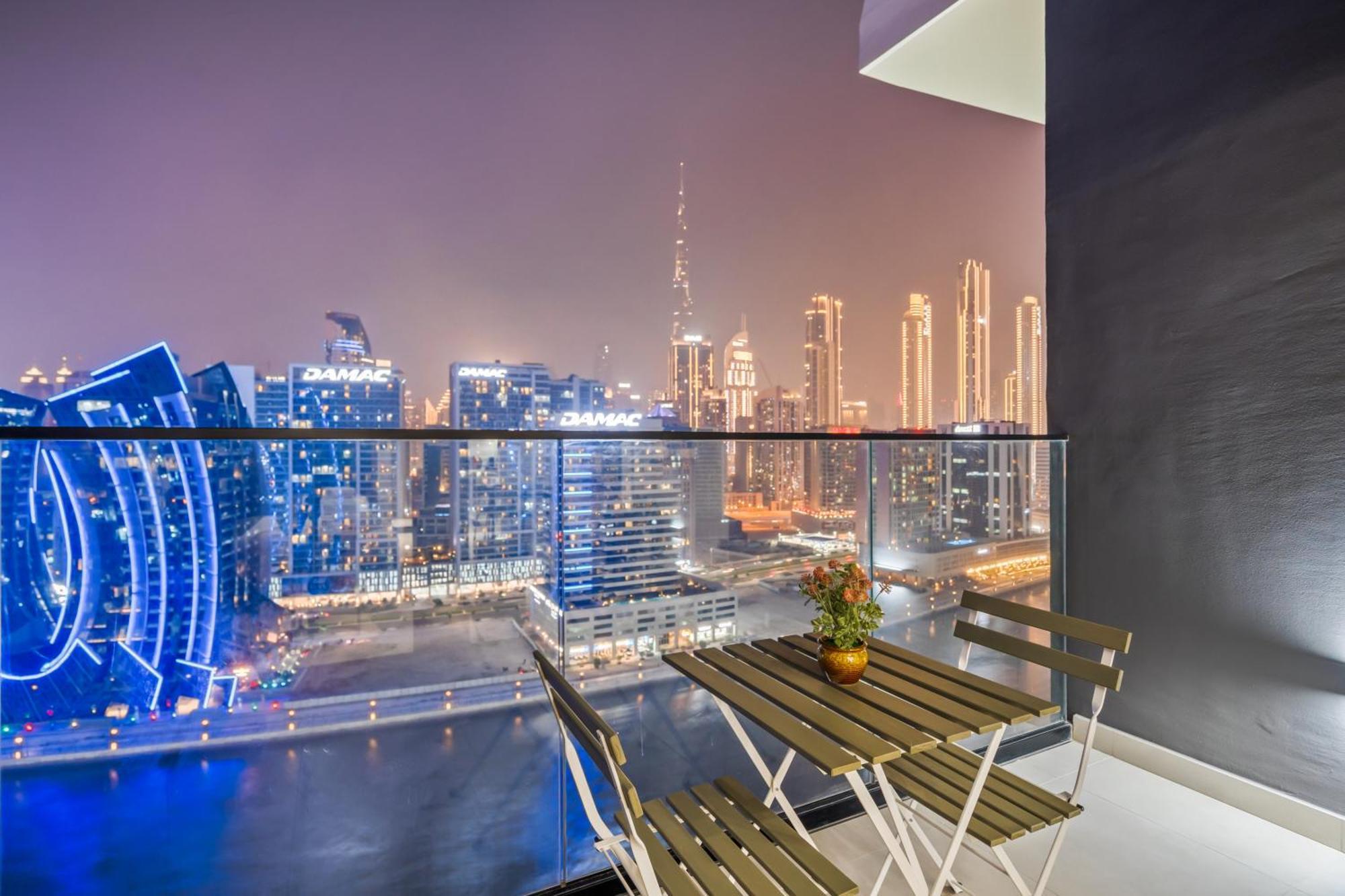 Business Bay Apartment With Stunning Views Dubaj Zewnętrze zdjęcie